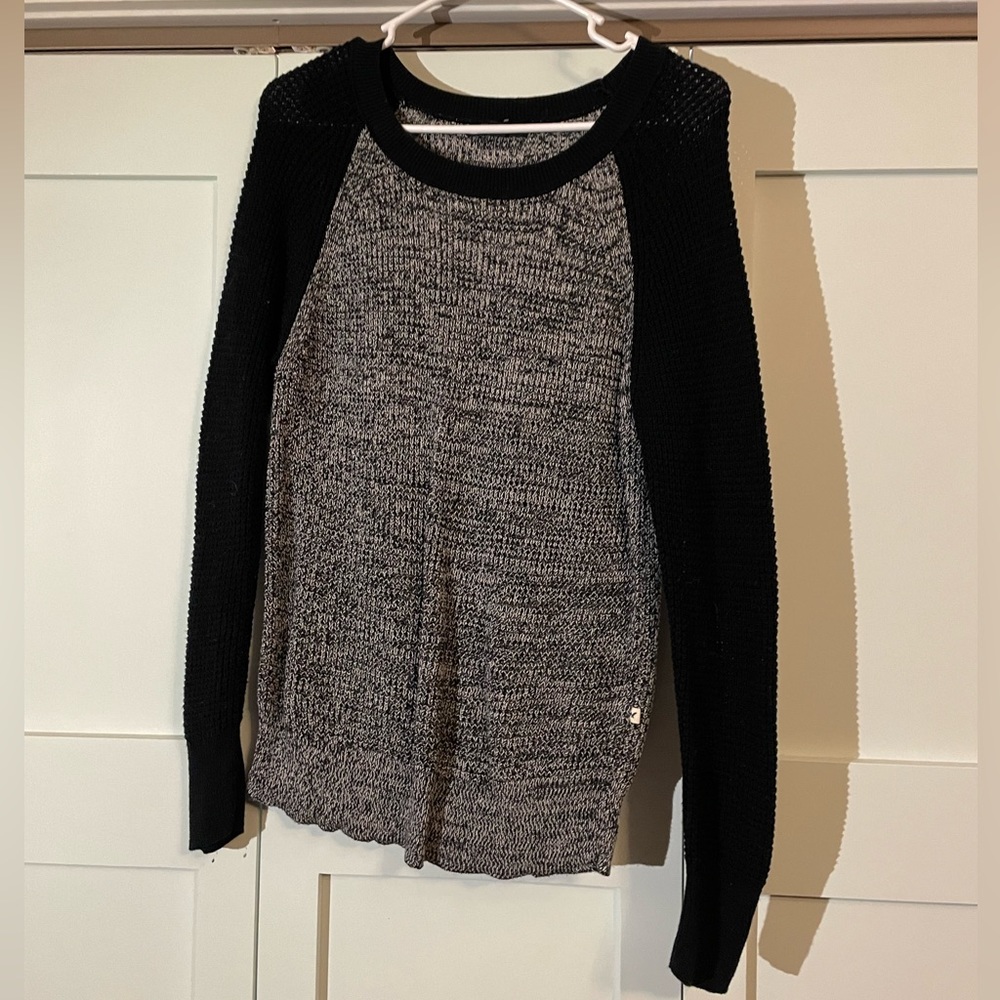 Black/grey knit sweater